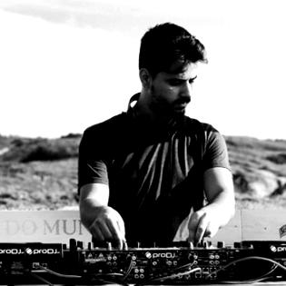   José Oleiro-DJ e Formador