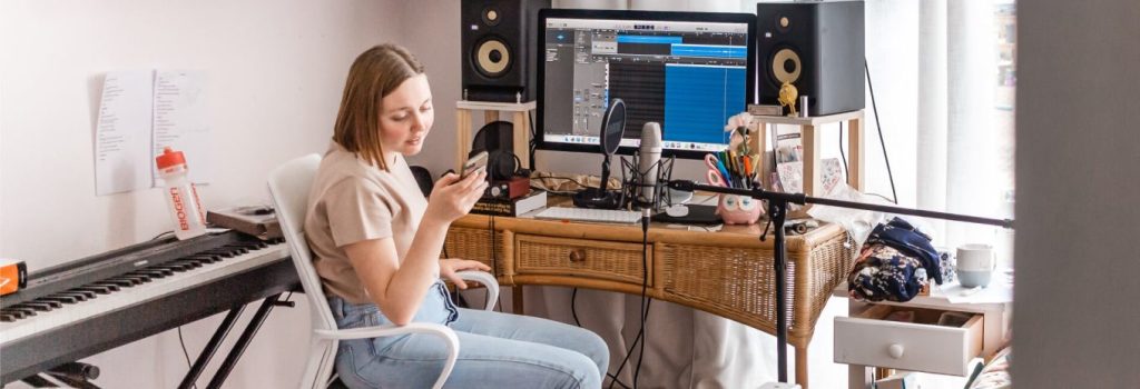 A complete course in music production. Learn how to produce any style regardless of your musical taste. Includes Producer I and Producer II courses.